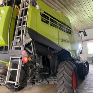 foto 18.2t/10.5m kombajn pásy CLAAS Lexion 770