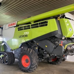 foto 18.2t/10.5m kombajn pásy CLAAS Lexion 770